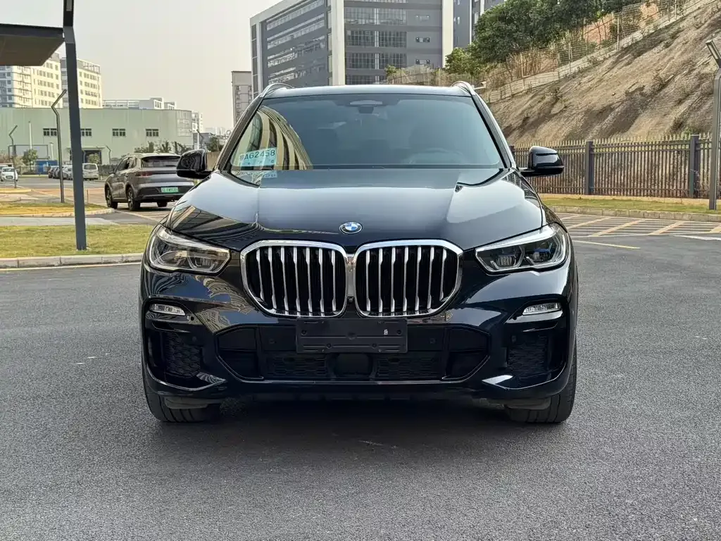 BMW X5 (Import) — фото 8