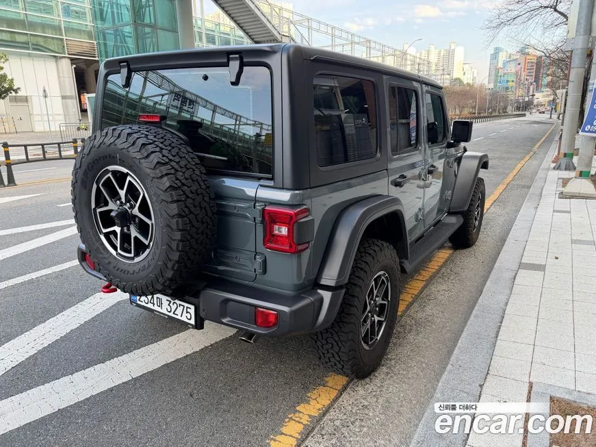 Jeep Wrangler — фото 7