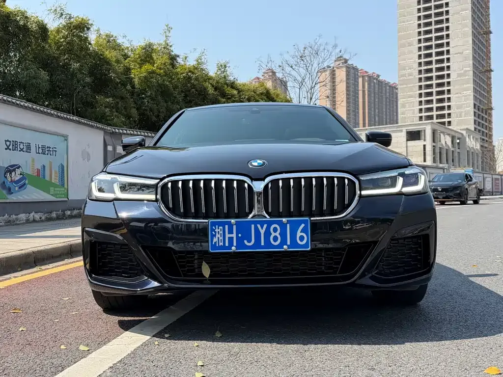 BMW 5 Series — фото 3