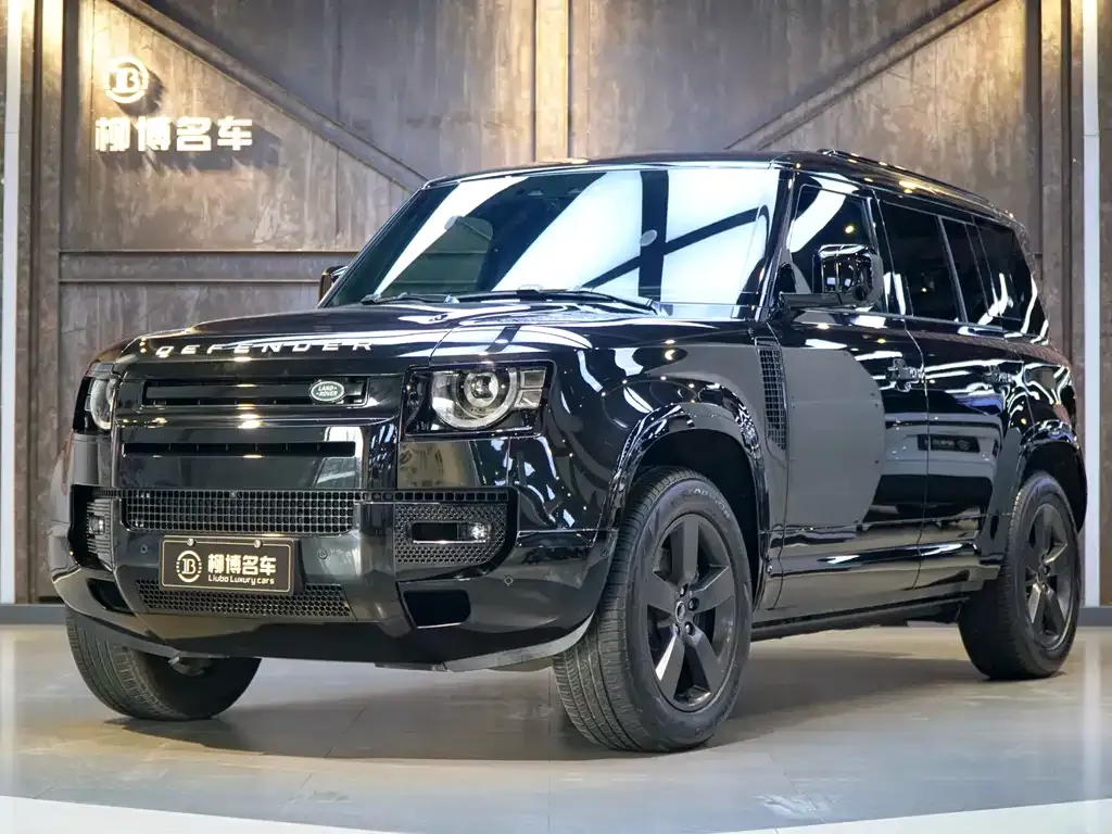 Land Rover Defender — фото 1