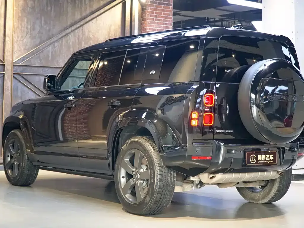 Land Rover Defender — фото 4