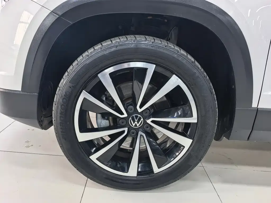 Volkswagen Tharu — фото 5
