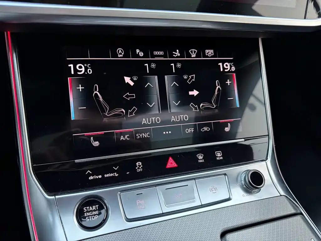 Audi A7L — фото 2