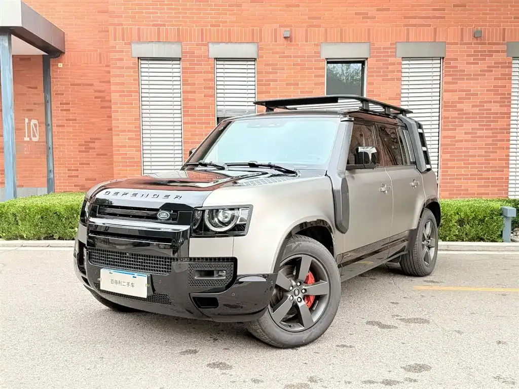 Land Rover Defender — фото 1