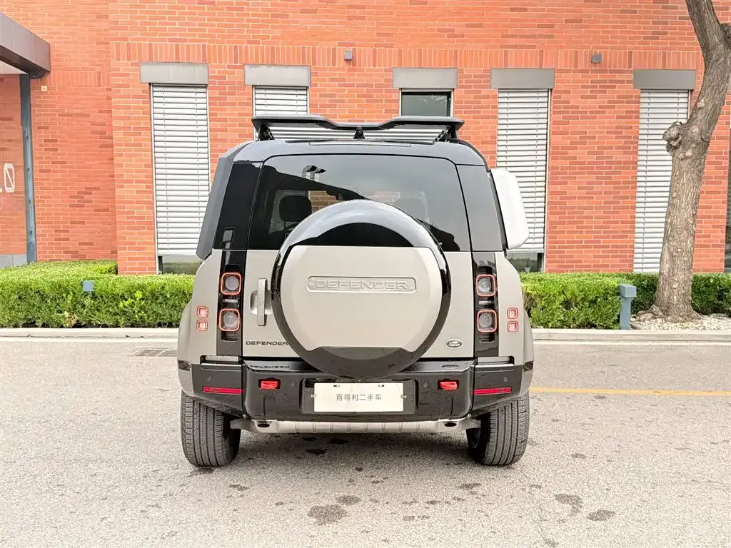 Land Rover Defender — фото 8