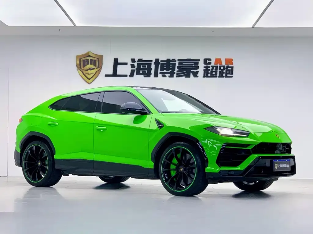 Lamborghini Urus — фото 10