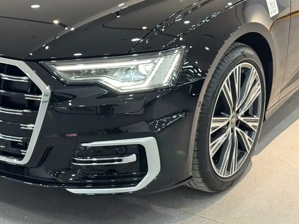Audi A6L — фото 4