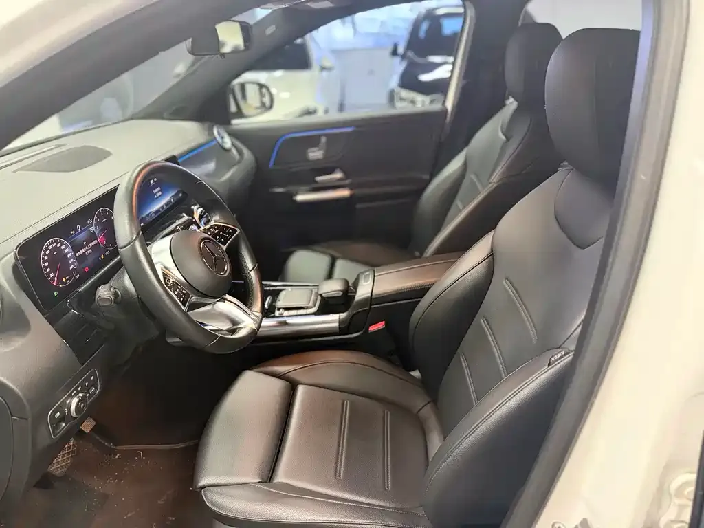Mercedes-Benz GLA — фото 9