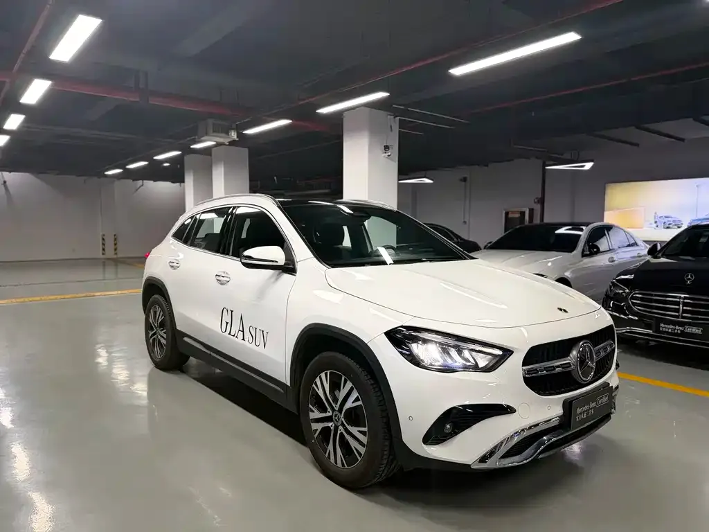 Mercedes-Benz GLA — фото 10