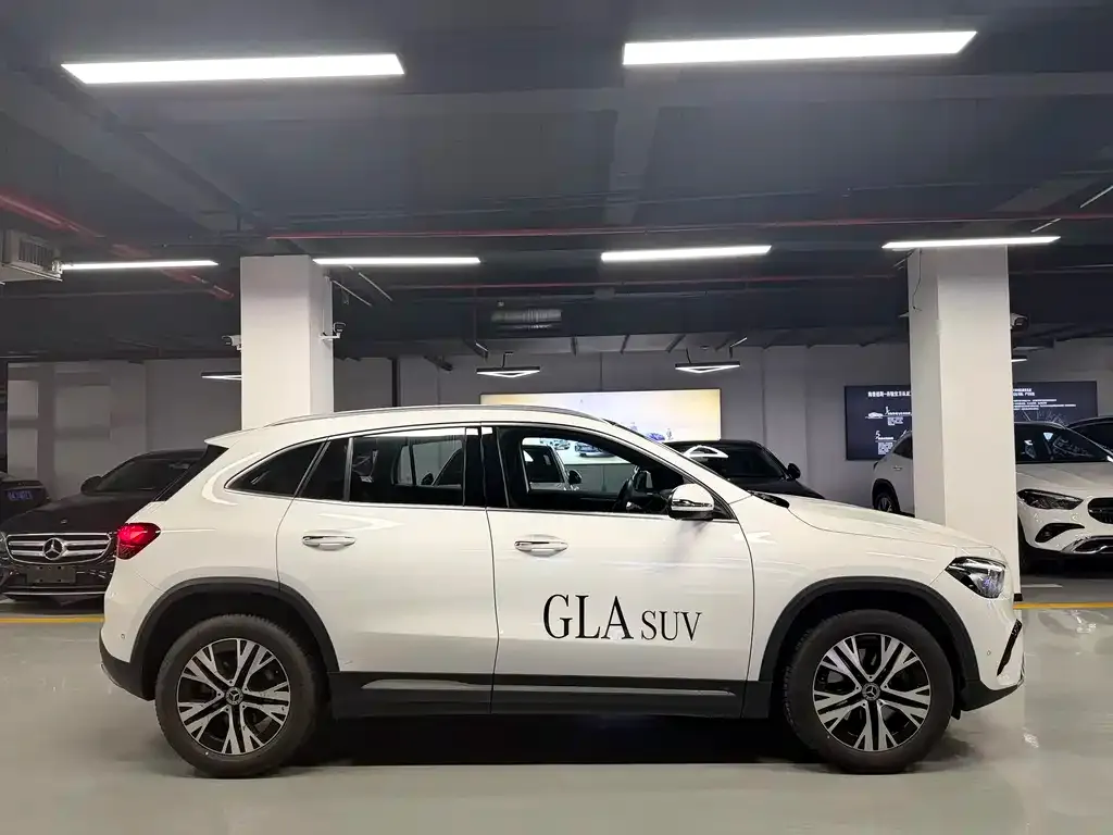 Mercedes-Benz GLA — фото 7
