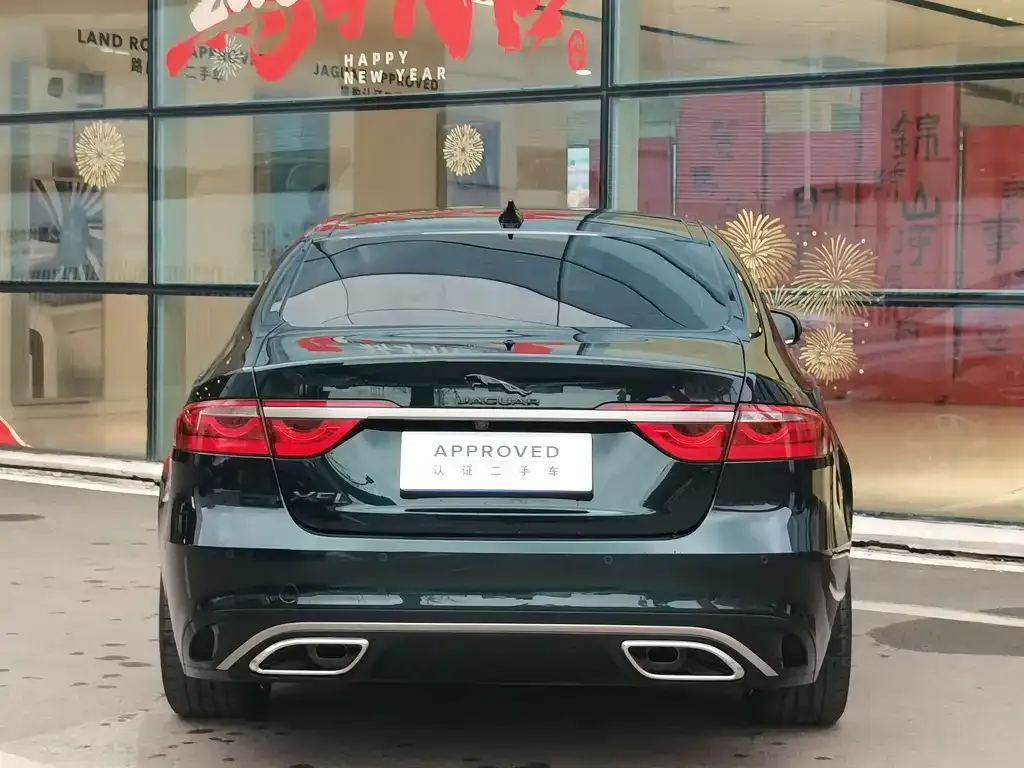 Jaguar XFL — фото 10