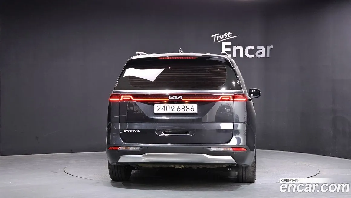 Kia Carnival — фото 2