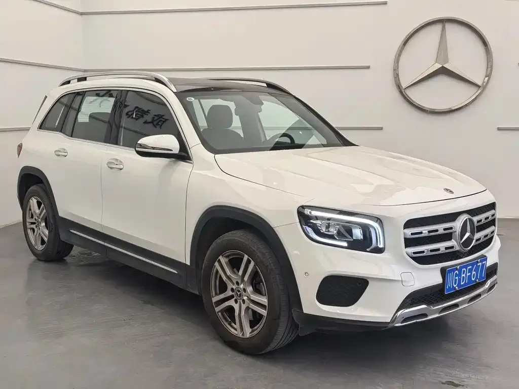 Mercedes-Benz GLB — фото 7