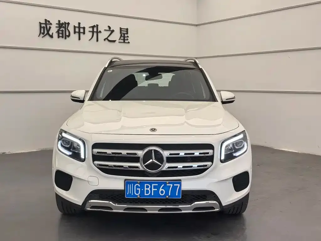 Mercedes-Benz GLB — фото 2