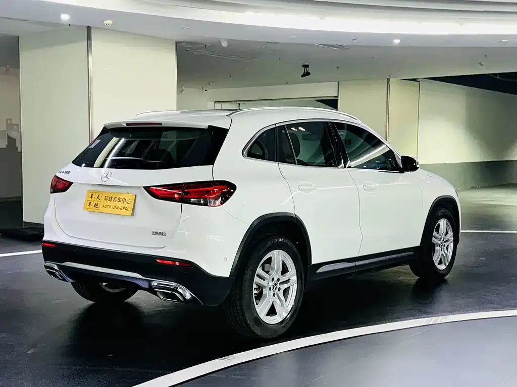 Mercedes-Benz GLA — фото 6