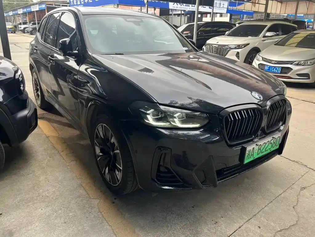 BMW iX3 — фото 3
