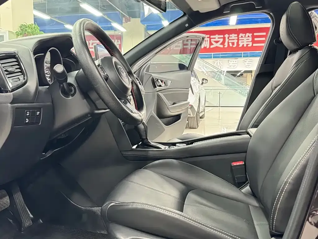 Mazda CX-4 — фото 3