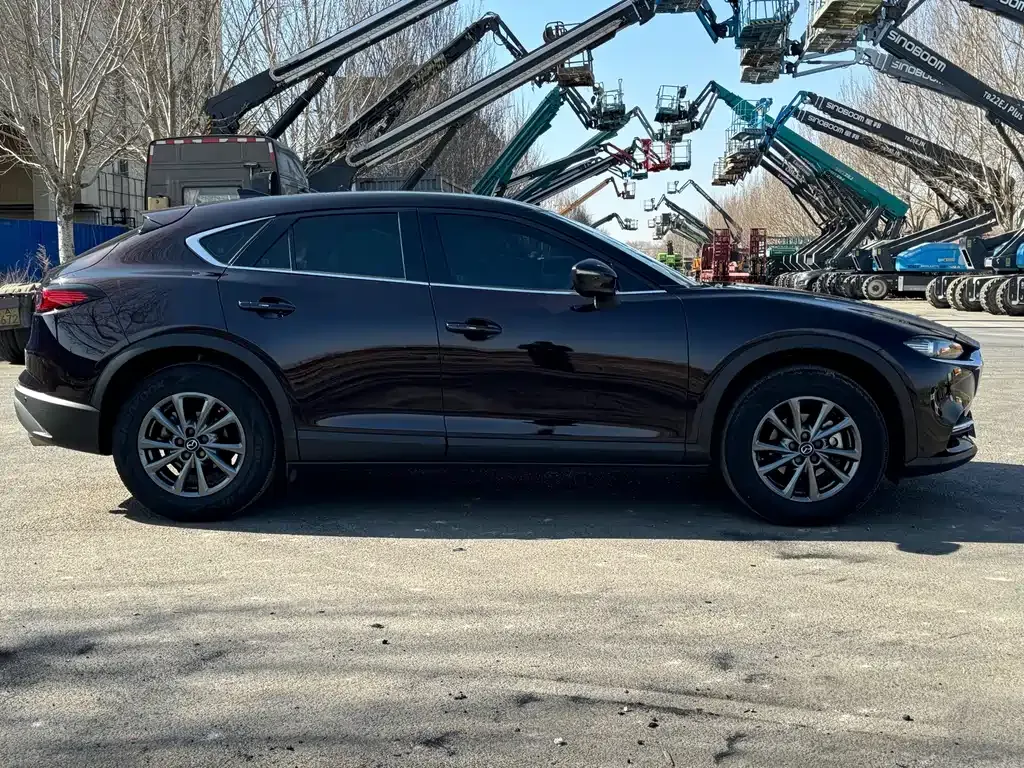 Mazda CX-4 — фото 10