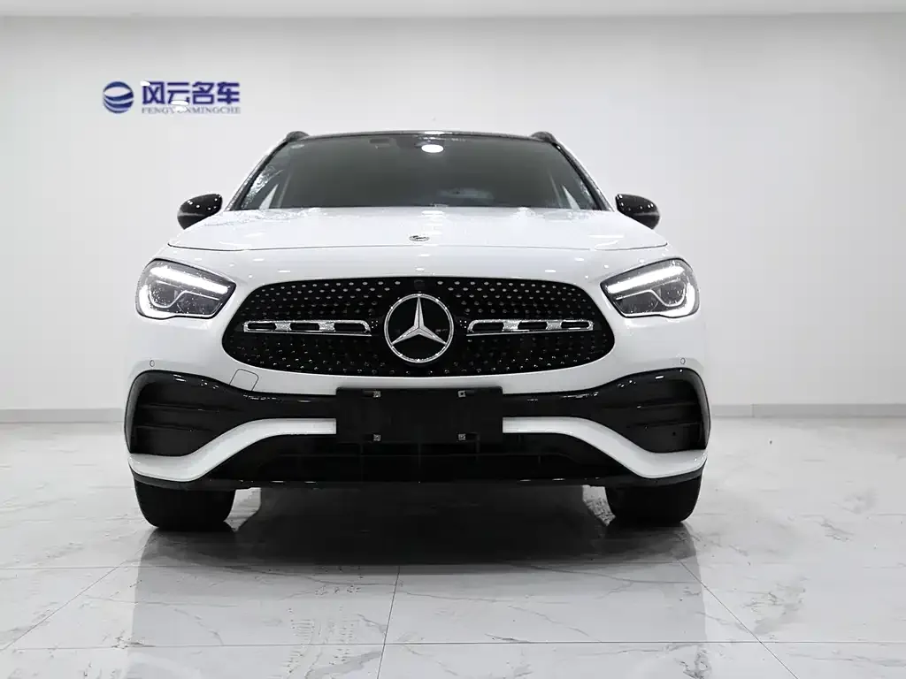 Mercedes-Benz GLA — фото 1
