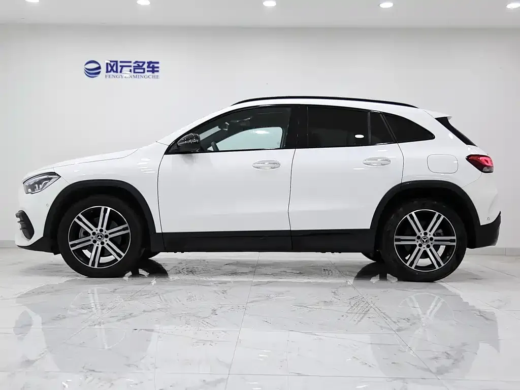 Mercedes-Benz GLA — фото 9