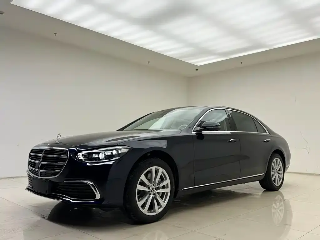 Mercedes-Benz S-Class — фото 1
