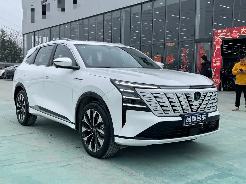 Changan CS75PLUS — фото 10