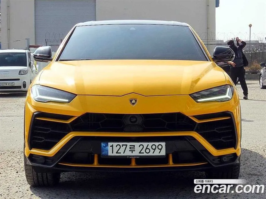 Lamborghini Urus — фото 5