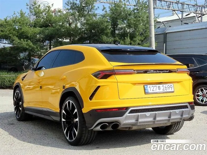 Lamborghini Urus — фото 10