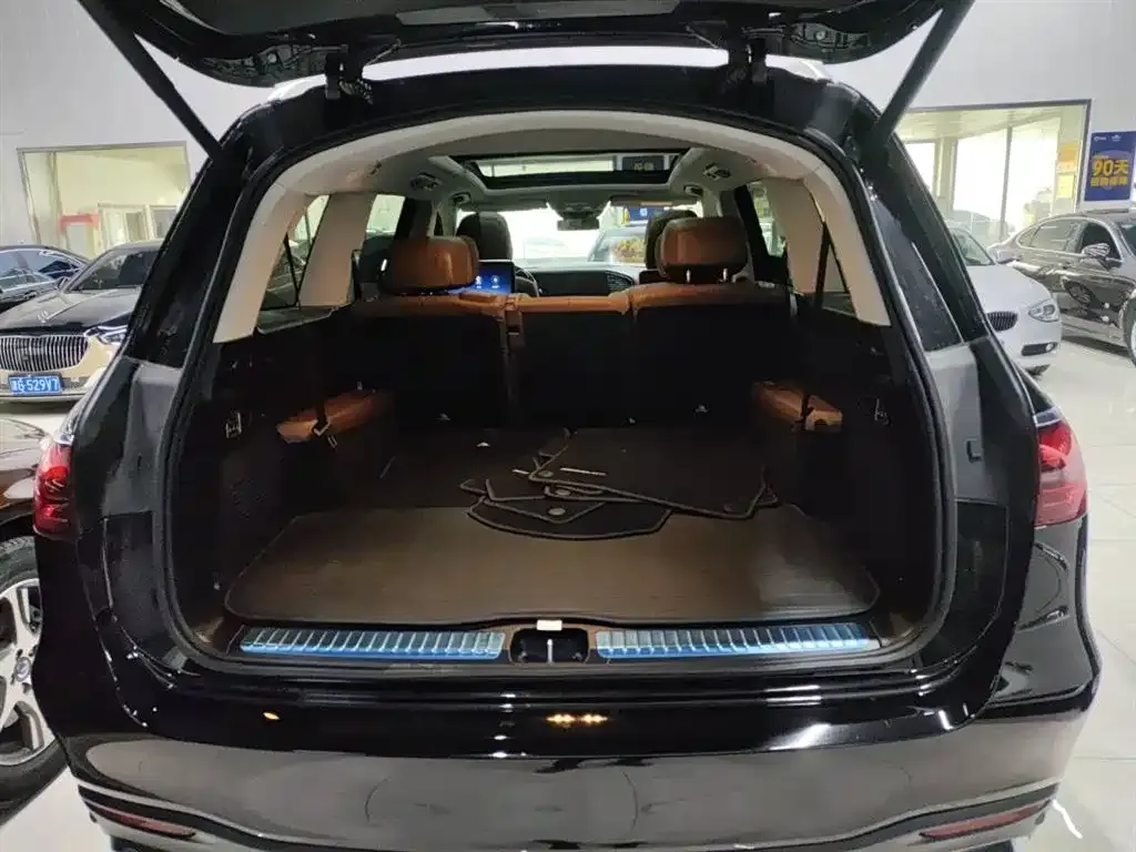 Mercedes-Benz GLS — фото 3