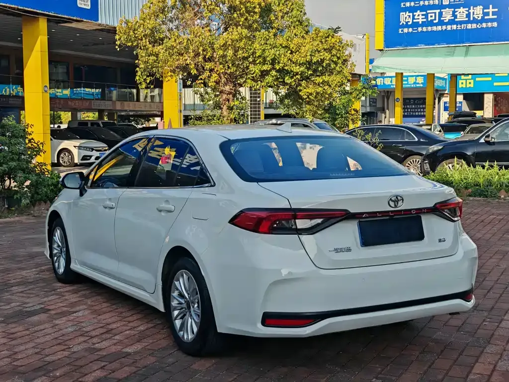 Toyota Allion — фото 10