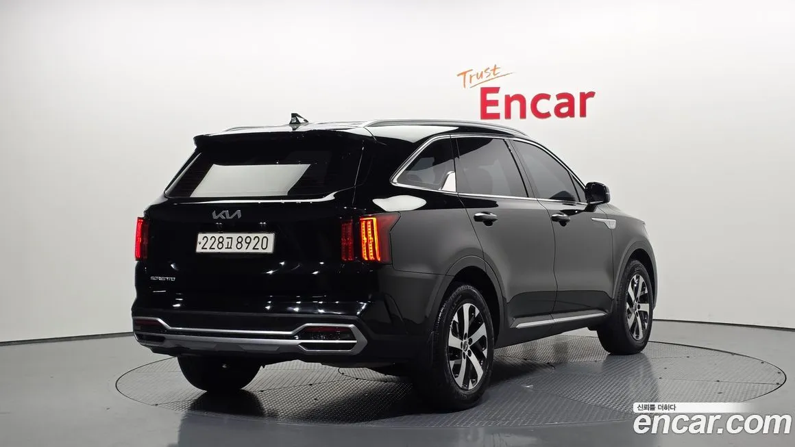 Kia Sorento — фото 4