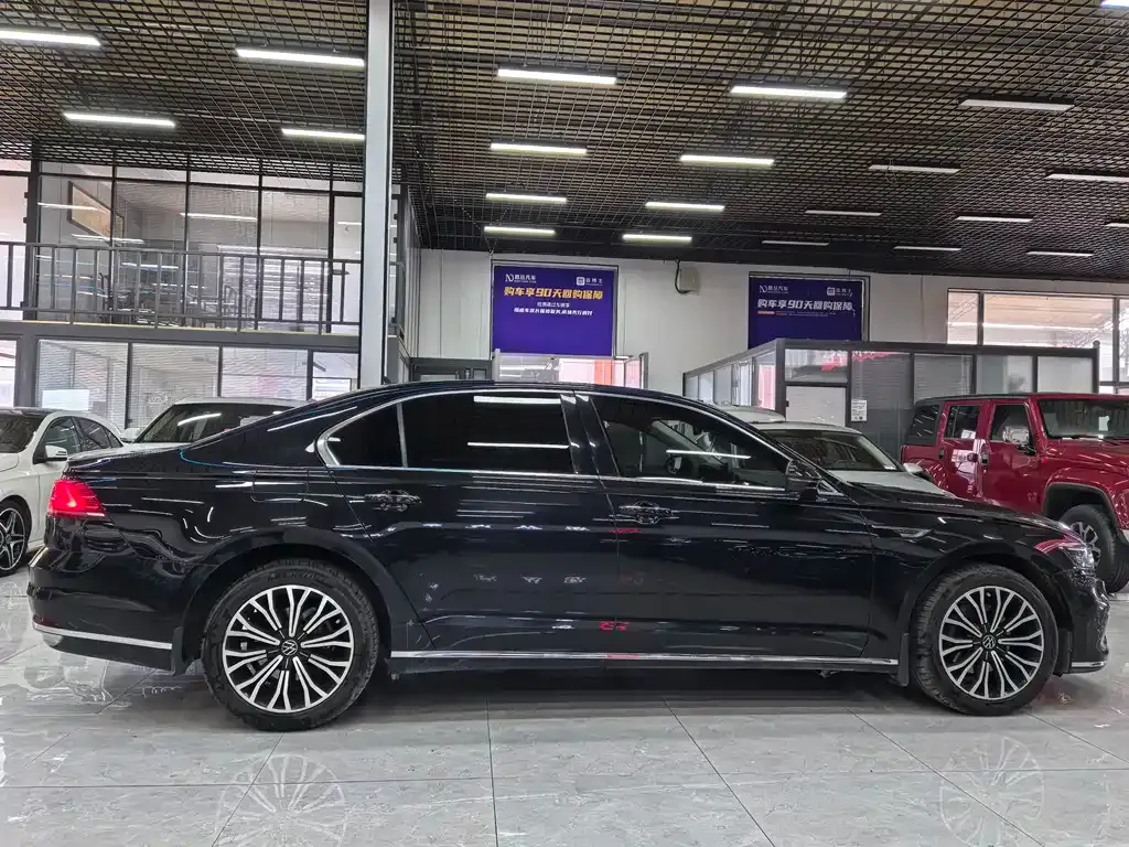 Volkswagen Phideon — фото 9