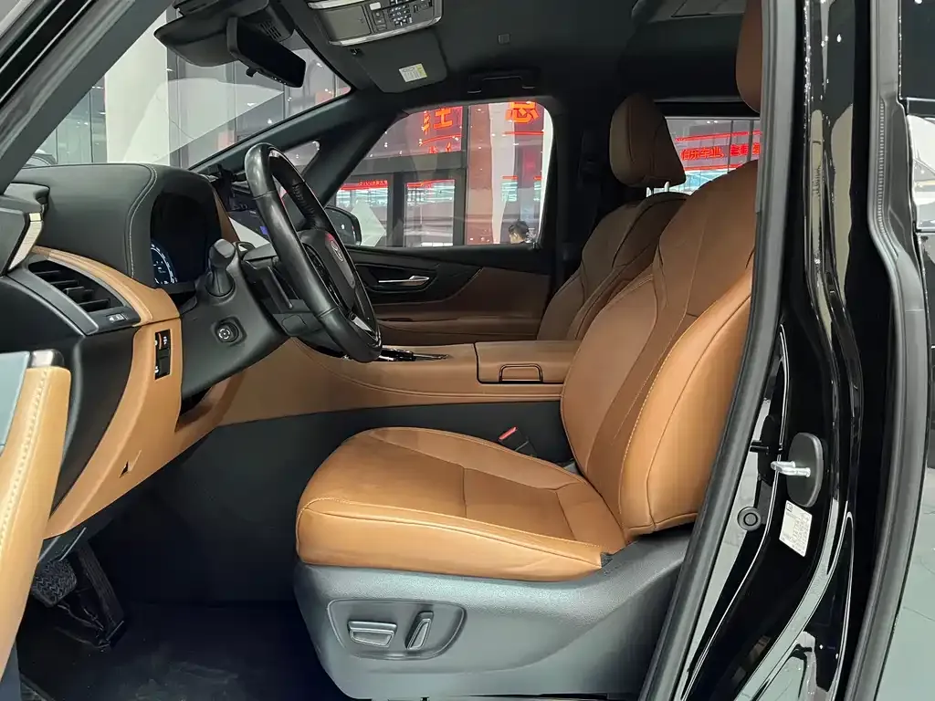 Toyota Alphard — фото 3