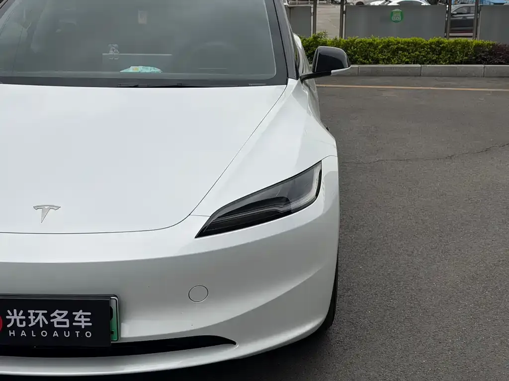 Tesla Model 3 — фото 2