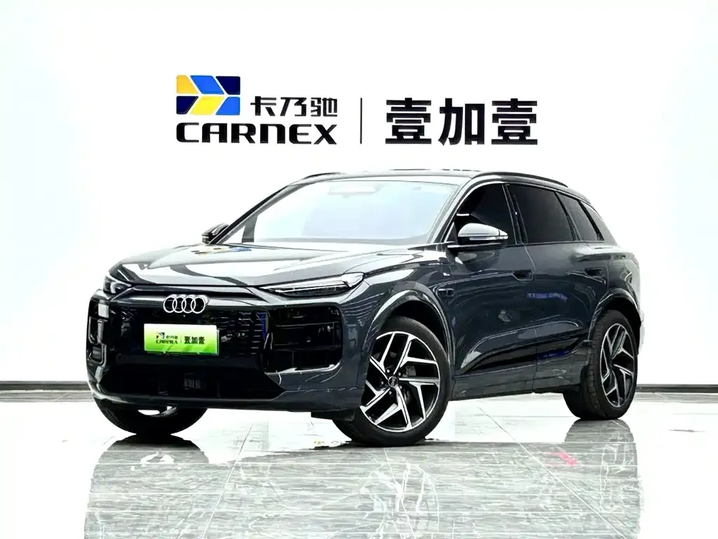 Audi Q6L e-tron — фото 1