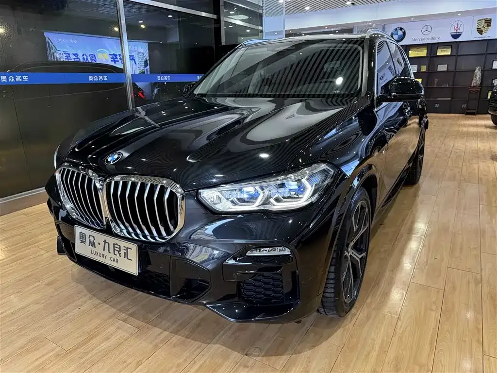BMW X5 (Import) — фото 7
