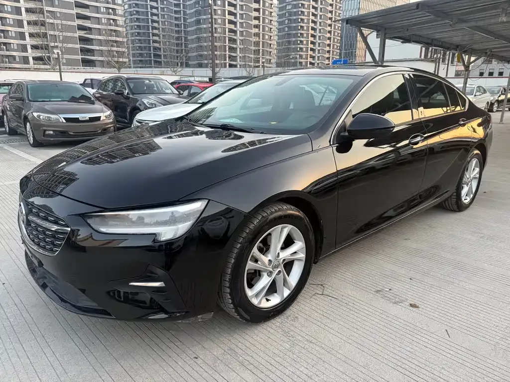 Buick Regal — фото 1