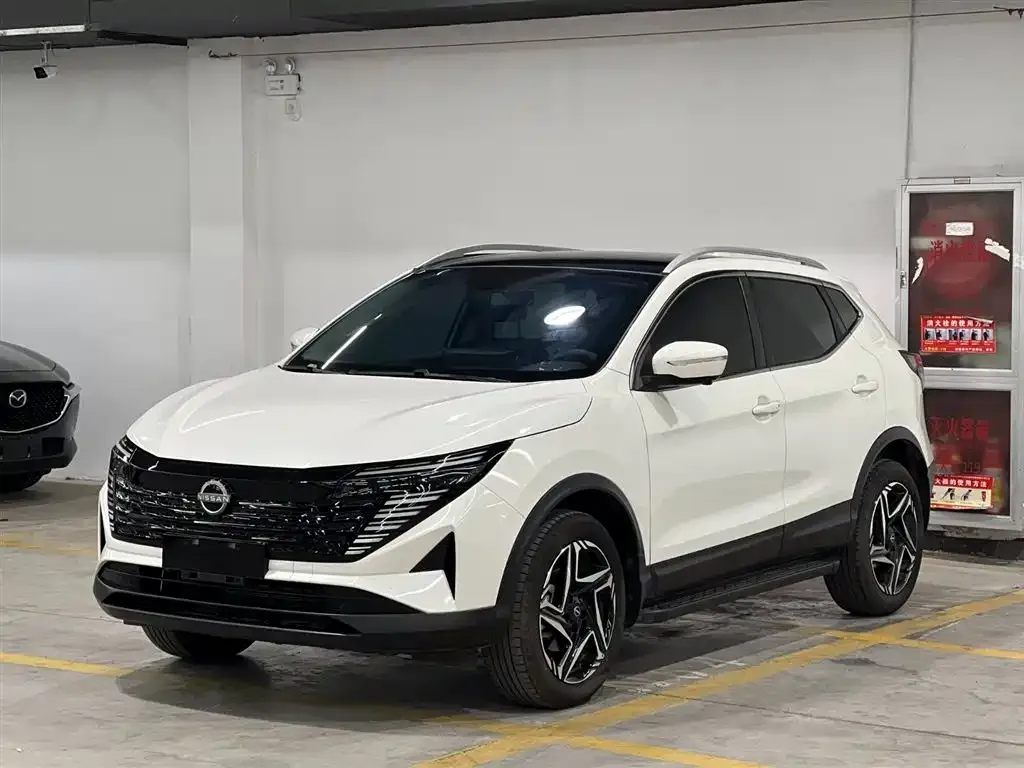 Nissan Qashqai — фото 1