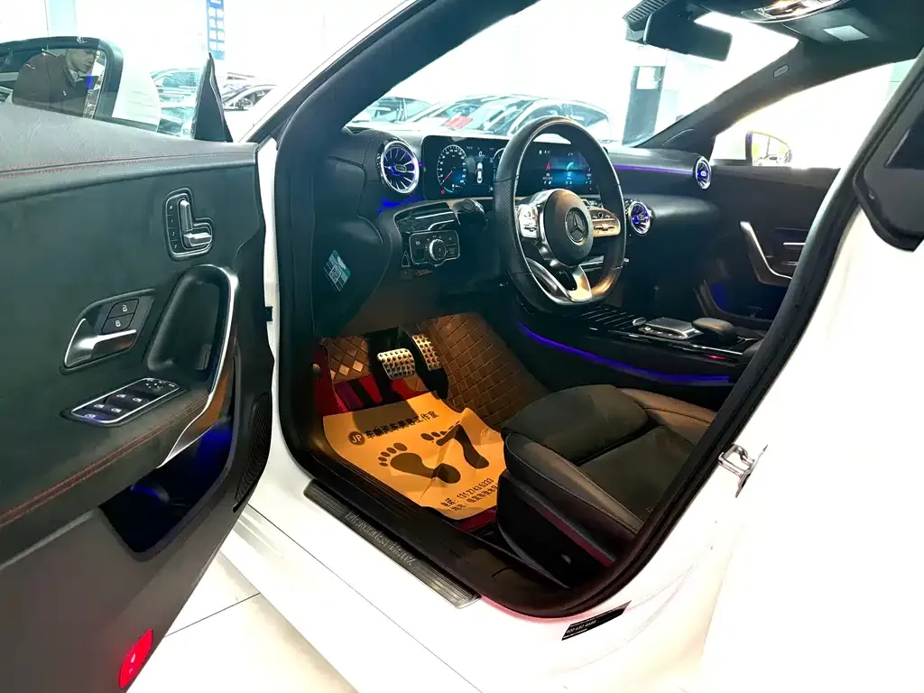 Mercedes-Benz CLA (Import) — фото 7