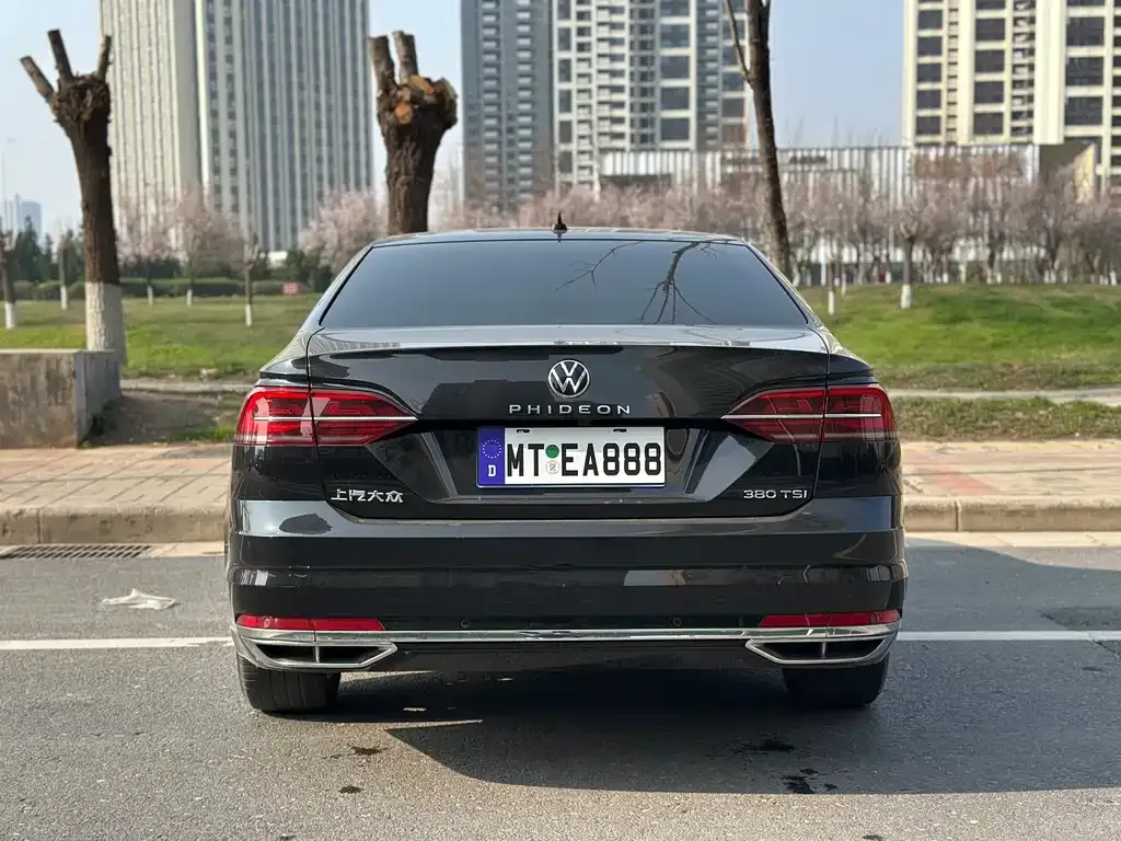 Volkswagen Phideon — фото 8