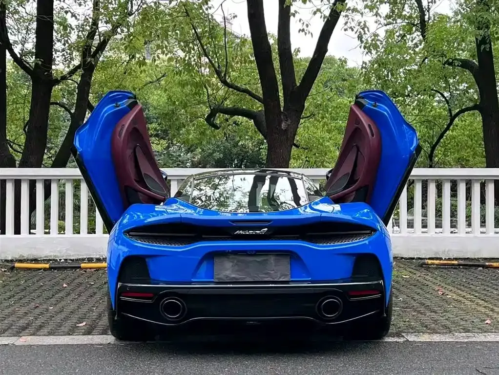 McLaren GT — фото 10