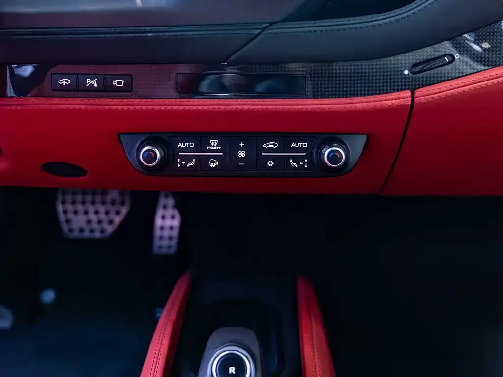 Ferrari F8 — фото 3
