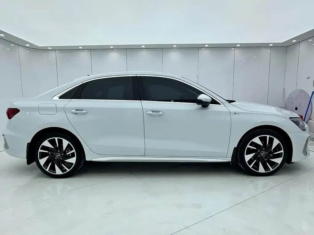 Audi A3 — фото 5
