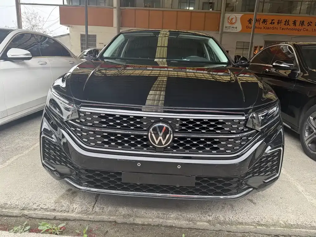 Volkswagen Passat — фото 7