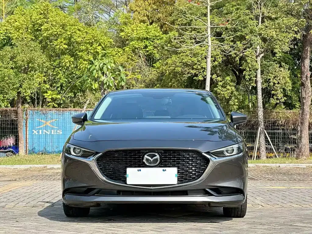 Mazda 3 Axela — фото 8