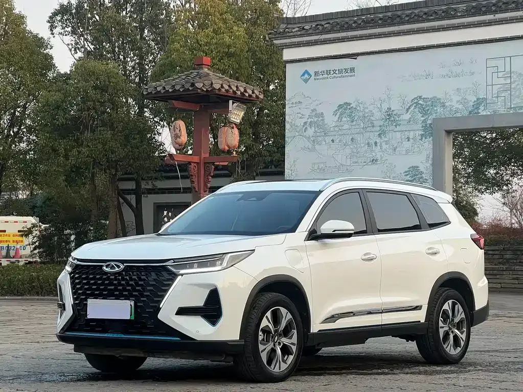 Chery Tiggo 8 PRO NEV — фото 1