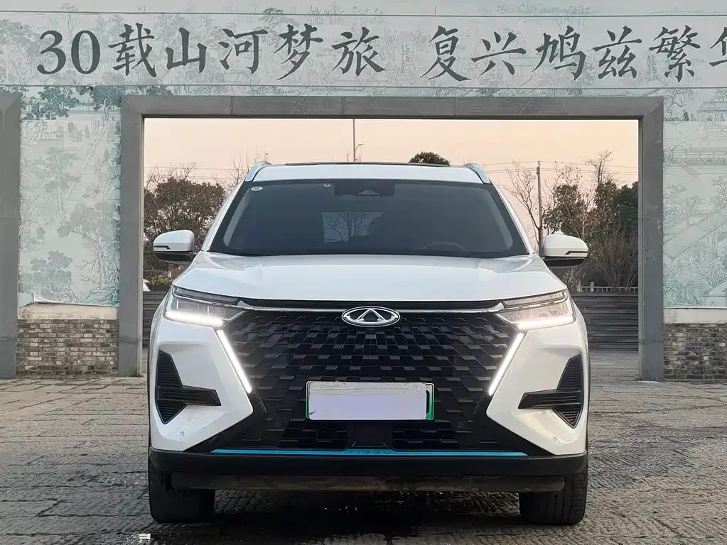 Chery Tiggo 8 PRO NEV — фото 8