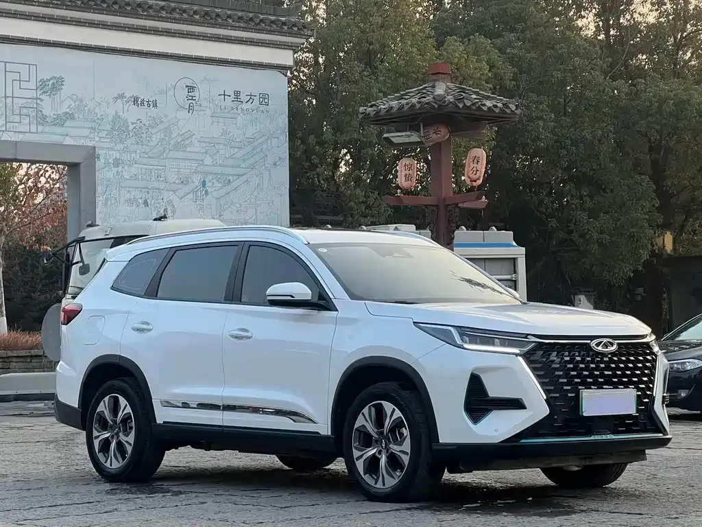 Chery Tiggo 8 PRO NEV — фото 4