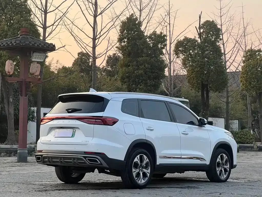 Chery Tiggo 8 PRO NEV — фото 10