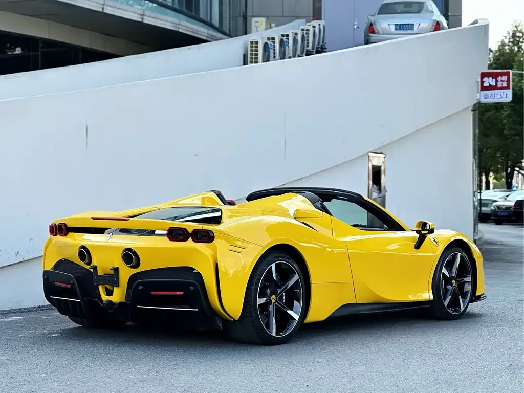 Ferrari SF90 — фото 2